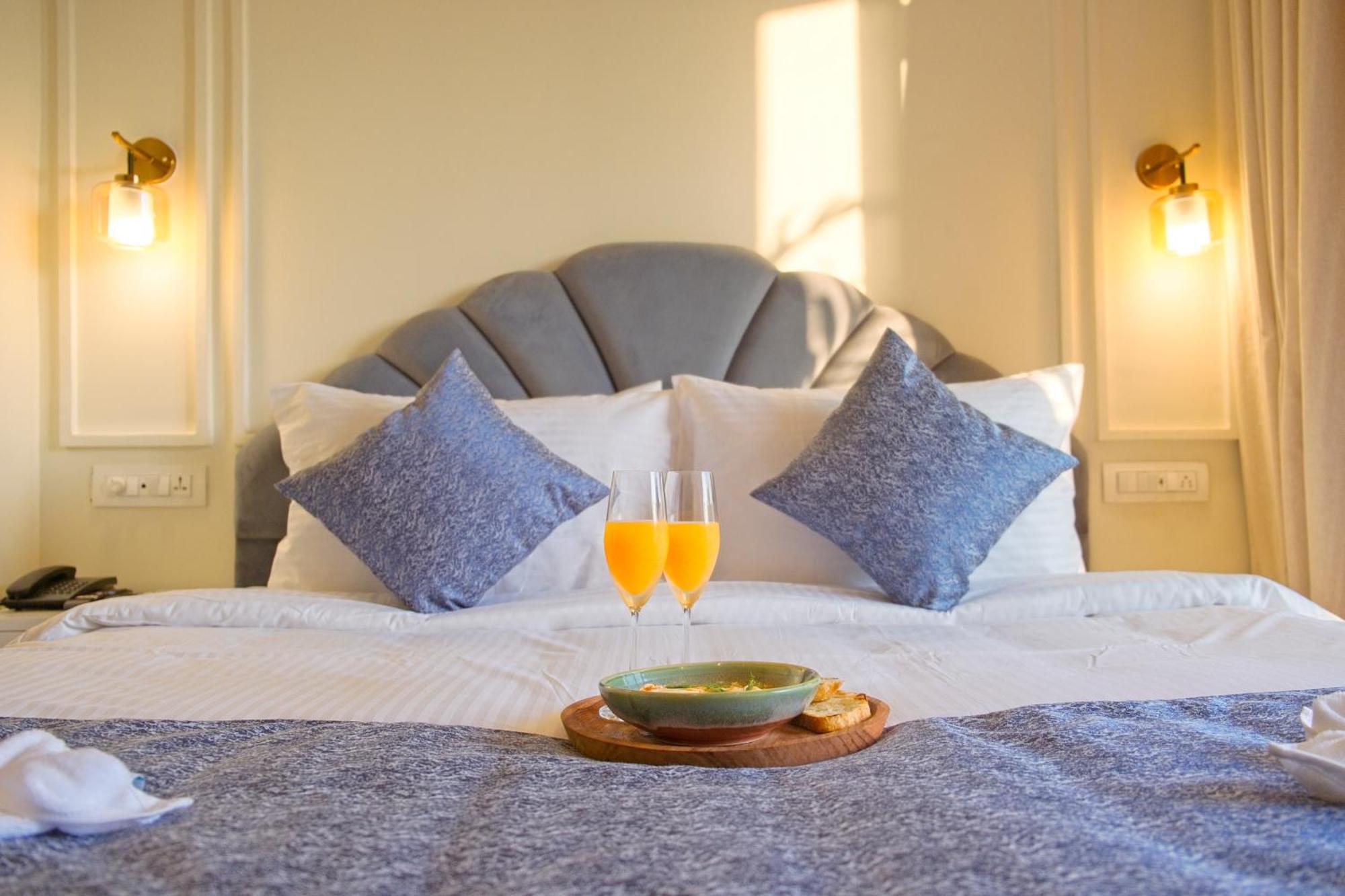Mademoiselle Boutique Resort And Cafe Вагатор Екстер'єр фото