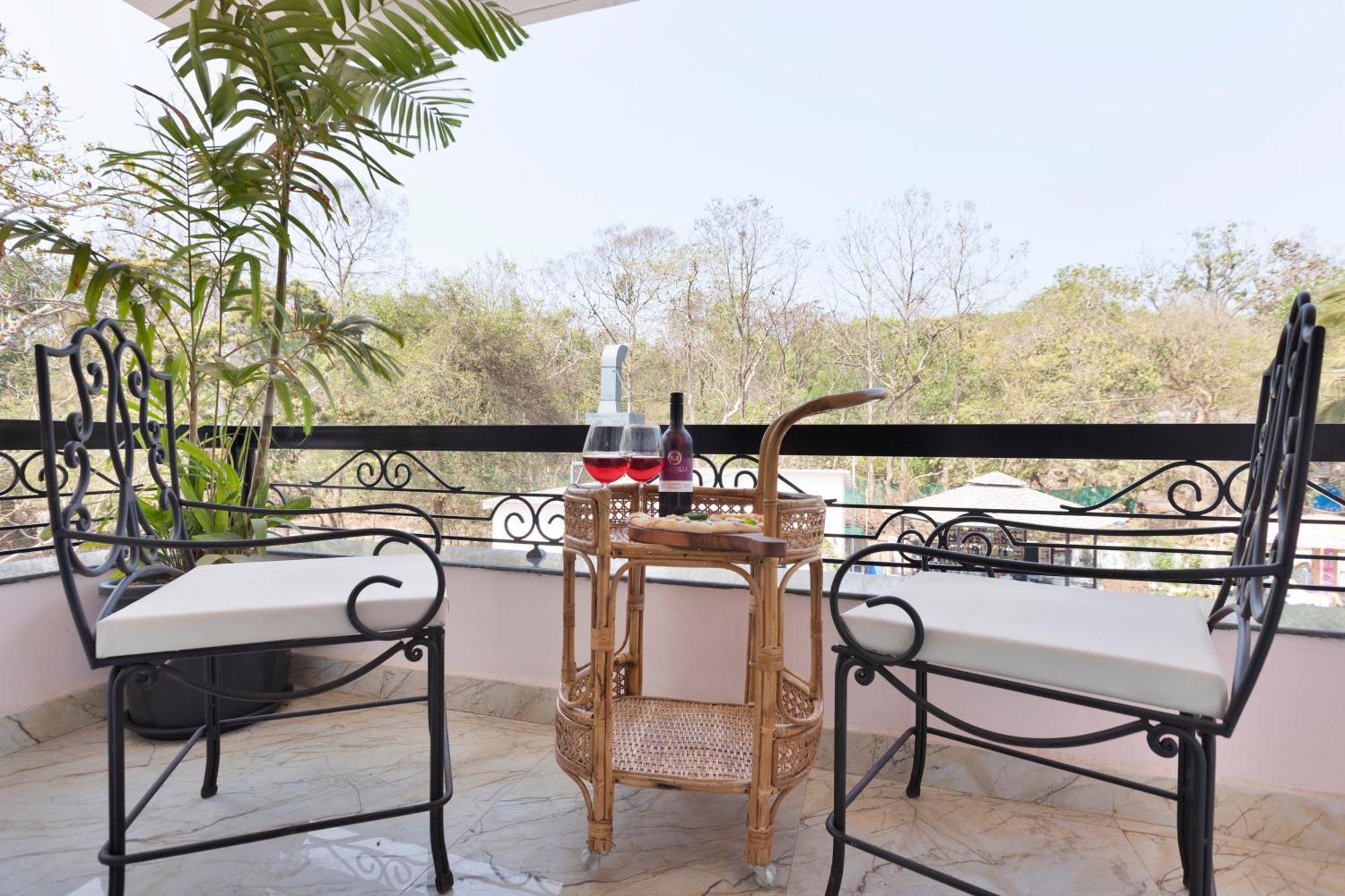 Mademoiselle Boutique Resort And Cafe Вагатор Екстер'єр фото